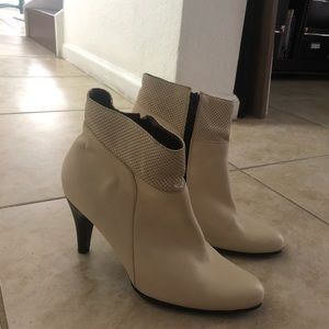 White leather boots (real leather)